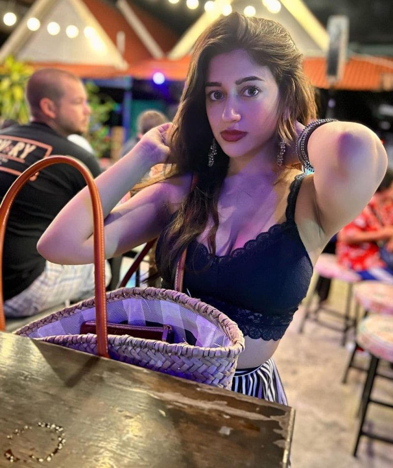 Diya Kapoor
